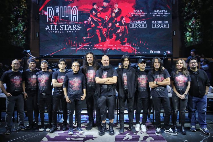 Grup band Dewa 19 akan mengahdirkan sederet musisi dunia dalam konser bertajuk Dewa 19 featuring All Stars Stadium Tour 2023.