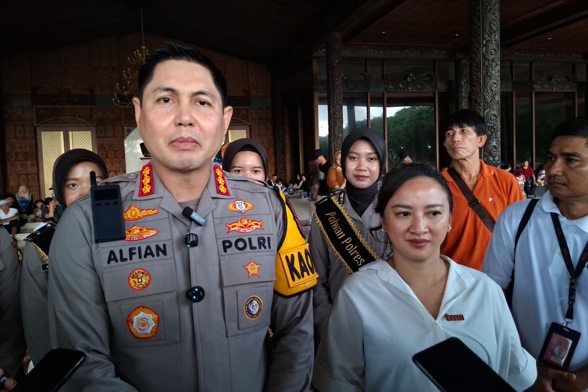 Api Razia Polisi Akan Razia Pengunjung di TMII, Ancam Pidanakan yang Bawa Kembang Api