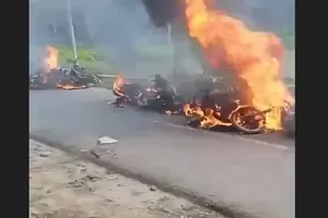 Duduk Perkara Bentrok Warga dan Perusahaan Produsen Ban, 27 Motor serta 1 Truk Dibakar