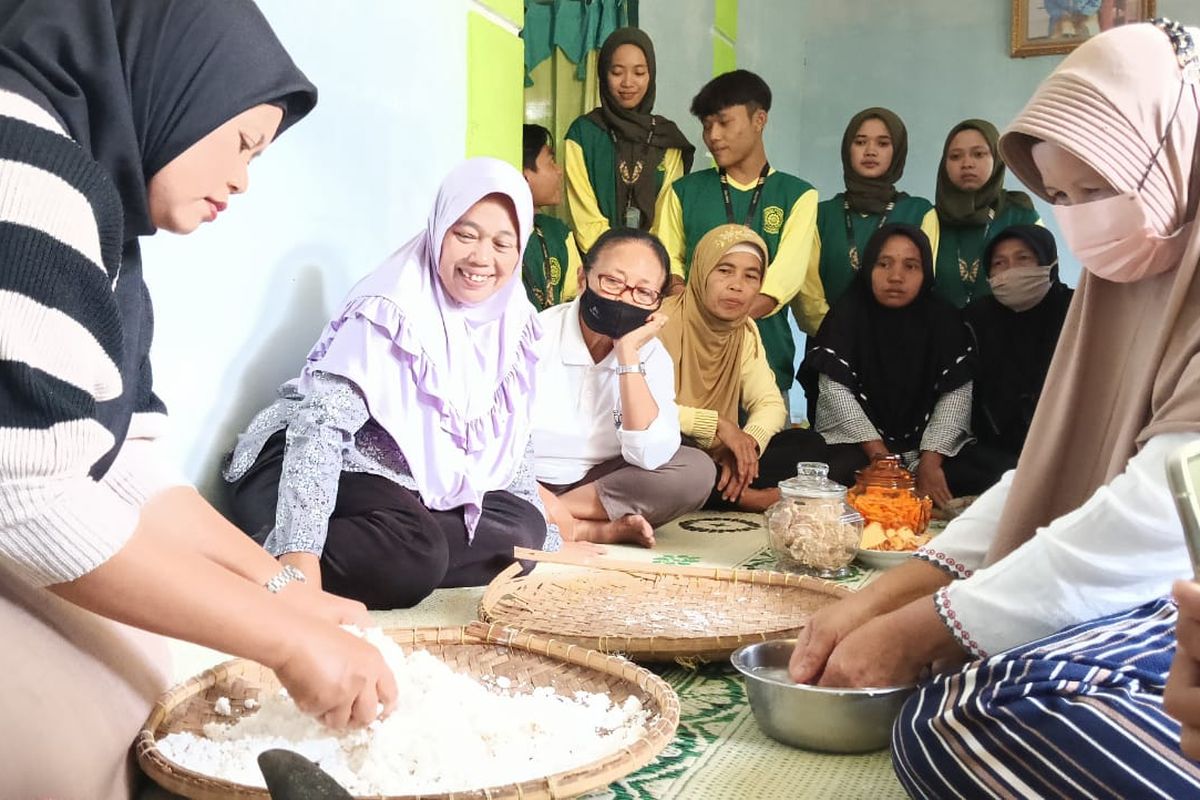 Geblek merek Sari Eco buatan Suswitami, warga Desa Kalimiru, Kecamatan Bayan, Purworejo, Jawa Tengah.