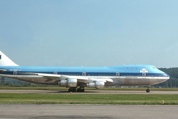 Ilustrasi pesawat KLM.
