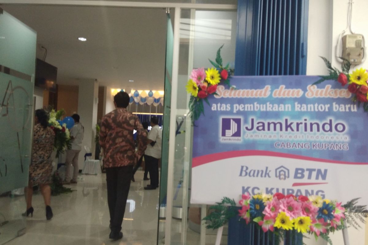 Kantor Jamkrindo Cabang Kupang baru, berlokasi di jalan Jendral Soeharto, Kelurahan Naikolan, Kecamatan Kota Raja, Kota Kupang