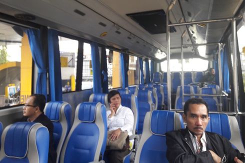 Menhub Turunkan Tarif Bus TransJabodetabek Premium Jadi Rp 10.000