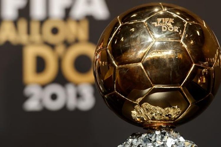 Trofi FIFA Ballon dOr. 