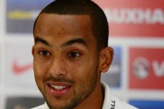 Walcott Optimistis Inggris Lolos ke Piala Dunia