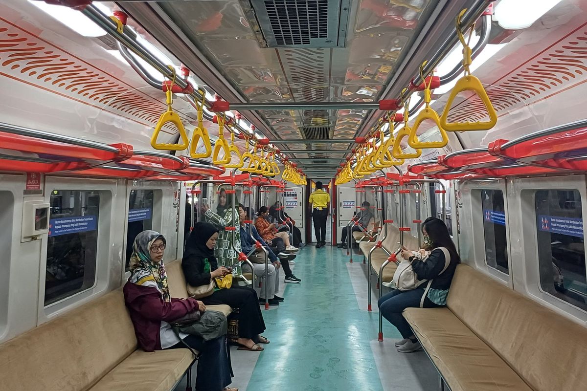 Jadwal KRL Solo-Jogja hari ini ke arah Yogyakarta untuk sema stasiun.