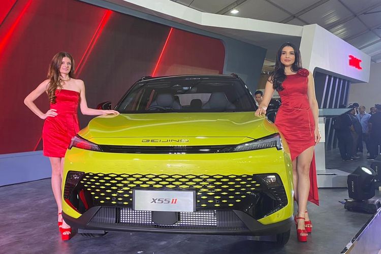 BAIC X-55 II resmi diperkenalkan di Indonesia melalui ajang GIIAS 2024.