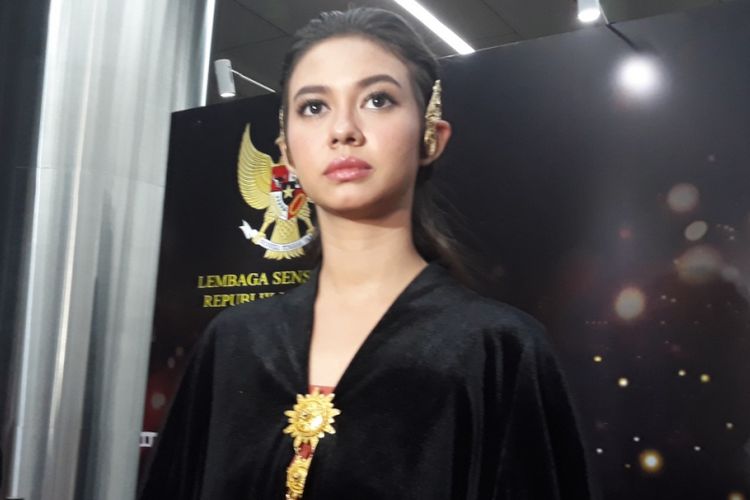 Yuki Kato setelah menghadiri malam Anugerah LSF 2018 di Jalan Palmerah Selatan, Jakarta Pusat, Jumat (19/10/2019). 