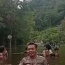 Terendam Banjir 1 Meter, Jalan Sintang-Melawi Kalbar Lumpuh