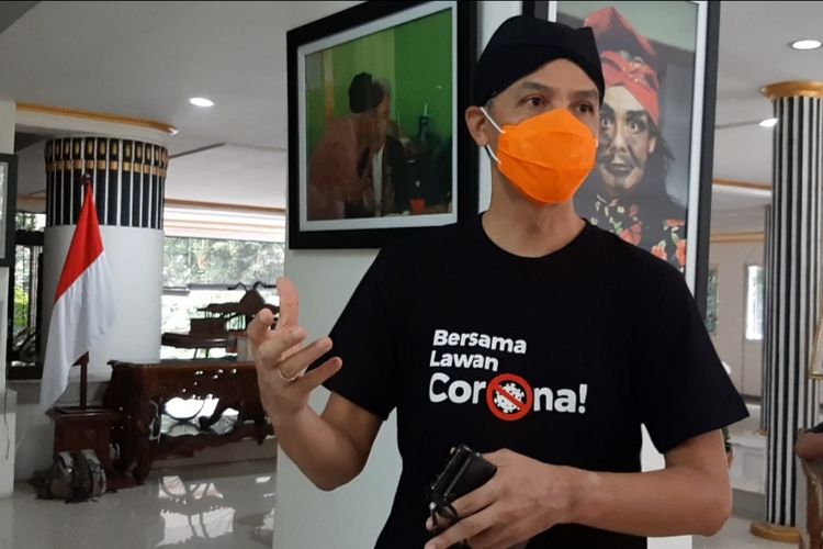 Gubernur Jawa Tengah Ganjar Pranowo di rumah dinasnya, Kamis (14/1/2021).