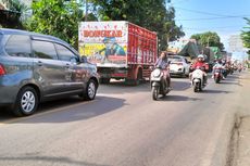 Curhat Sopir Terjebak Antrean Kendaraan yang Mengular 12 Km di Pelabuhan Ketapang