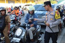 NTT Darurat TPPO, Kapolres Sumba Timur Turun ke Jalan Sebar Pamflet