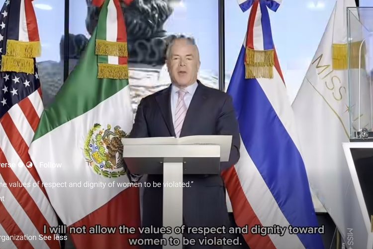 Presiden Miss Universe Organization Raul Rocha menyayangkan apa yang dilakukan oleh CEO Miss Grand International sekaligus Presiden Komite Penyelenggara Miss Universe Thailand ke-74, Nawat Itsaragrisil, yang diduga menyebut Miss Meksiko Fatima Bosch bodoh.