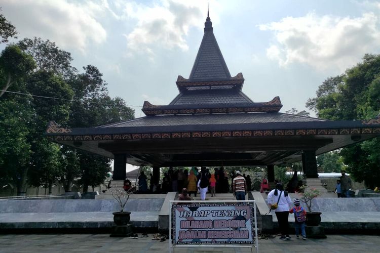 Makam Bung Karno di Kelurahan Bendogerit, Kota Blitar, Minggu (20/6/2021).