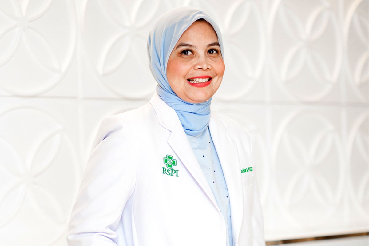 dr. Femmy Nurul Akbar, Sp. PD-KGEH
Dokter Spesialis Penyakit Dalam Konsultan Gastroenterologi Hepatologi
RS Pondok Indah ? Pondok Indah 