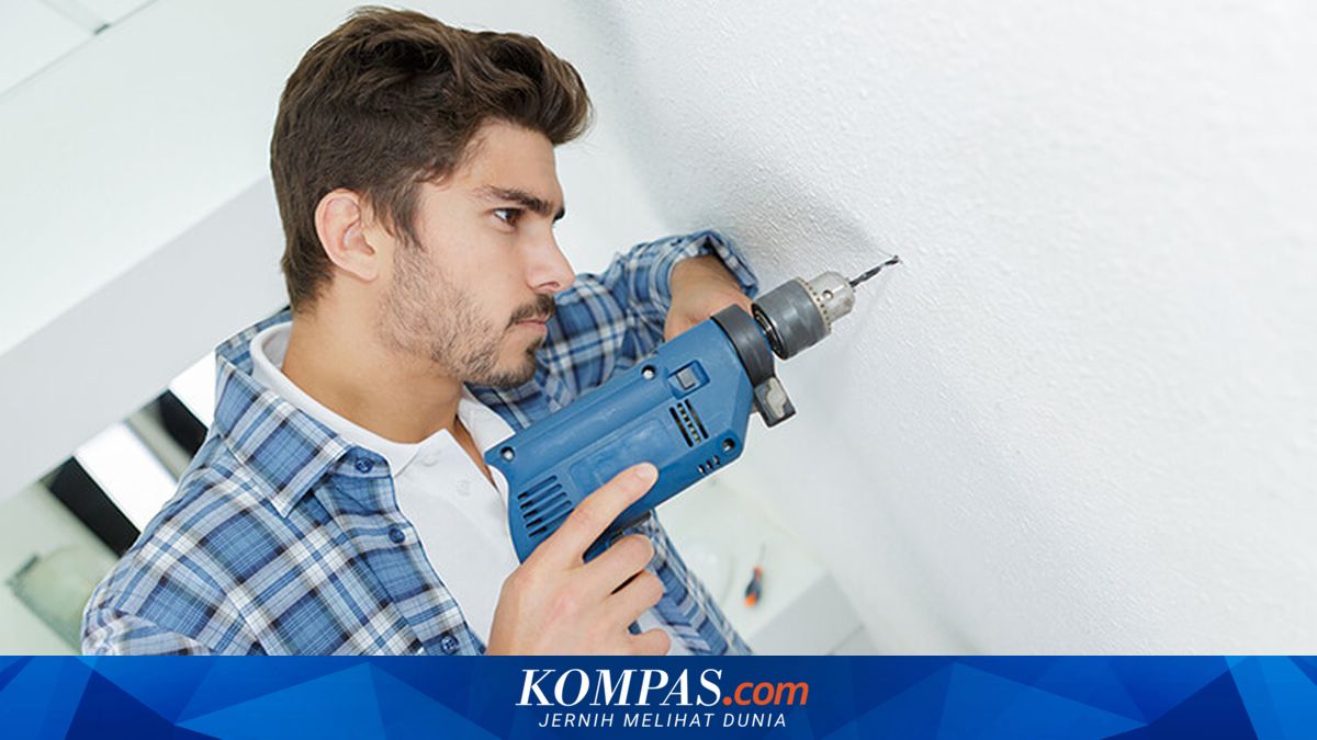6 Hal Harus Dilakukan Sebelum Mengebor Dinding untuk Pasang Dekorasi