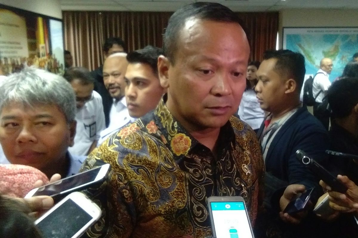 Menteri Kelautan dan Perikanan, Edhy Prabowo ditemui usai rapat koordinasi di Kantor Kemenko Maritim dan Investasi, Jakarta, Kamis (12/12/2019).