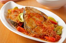 Resep Ikan Tenggiri Tumis Tomat, 15 Menit Matang 