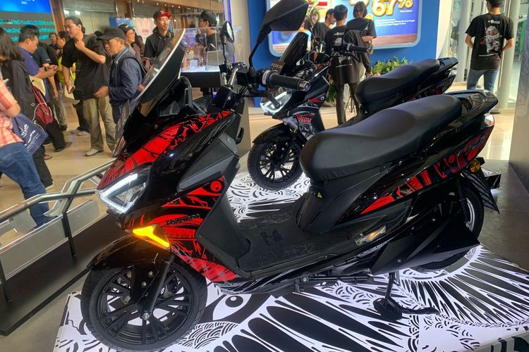 Polytron meluncurkan produk baru Fox-R Limited Edition, hasil kolaborasi istimewa dengan seniman Darbotz. 