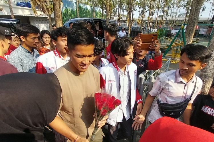 Ketua Umum PSI Kaesang Pangarep sekaligus anak bungsu Presiden Joko Widodo di Tasikmalaya, Jawa Barat, Senin (9/10/2023).