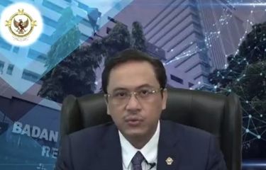 Tangkapan layar Ketua Badan Pemeriksa Keuangan (BPK) Republik Indonesia Agung Firman Sampurna dalam Webinar Internasional Ensuring Transparency and Accountability in Covid-19 Pandemic: a Multi-Stakeholder Approach/Perspective di Jakarta, Senin (11/1/2021). ANTARA/AstridFaidlatulHabibah.