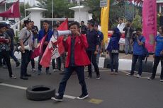 Hari Jadi 102 Tahun Kota Sukabumi Diwarnai Demonstrasi Mahasiswa 