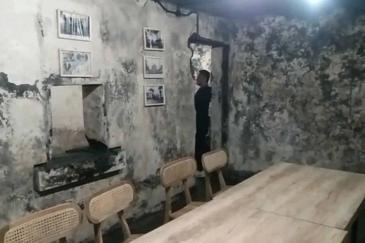 Bunker bawah tanah di Gedong Ijen, Kota Malang, Jawa Timur. 