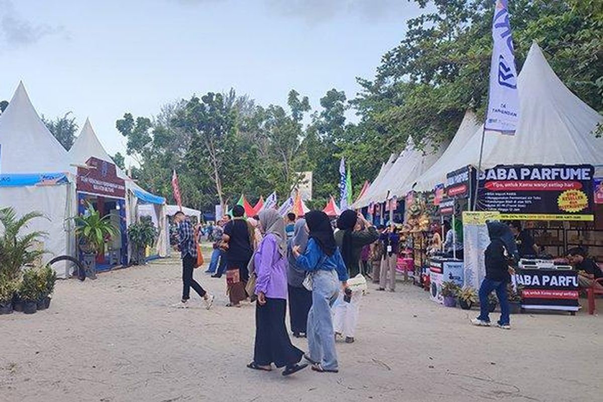 Kegiatan Belitung Expo 2023 di Pantai Tanjungpendam, Tanjungpandan, Kabupaten Belitung pada tahun 2023
