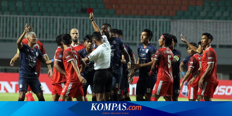 PSM Vs Arema, Eduardo Almeida Tanggapi Kartu Merah Jayus Hariono - Vimarsana News