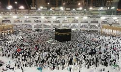 7 Tips Memilih Biro Travel Umrah, Salah Satunya Pilih yang Tepercaya Seperti Aqobah Travel 