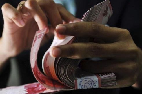 Tetangga Bantu Hitung Uang Ratusan Juta Rupiah Warisan Pengemis Kediri