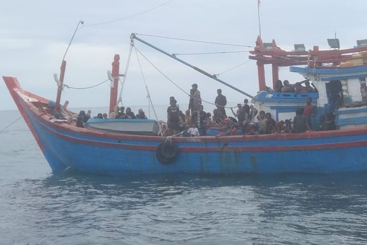 Lebih dari 500 Pengungsi Rohingya Dikhawatirkan Tewas, 2 Kapal Diduga Tenggelam
