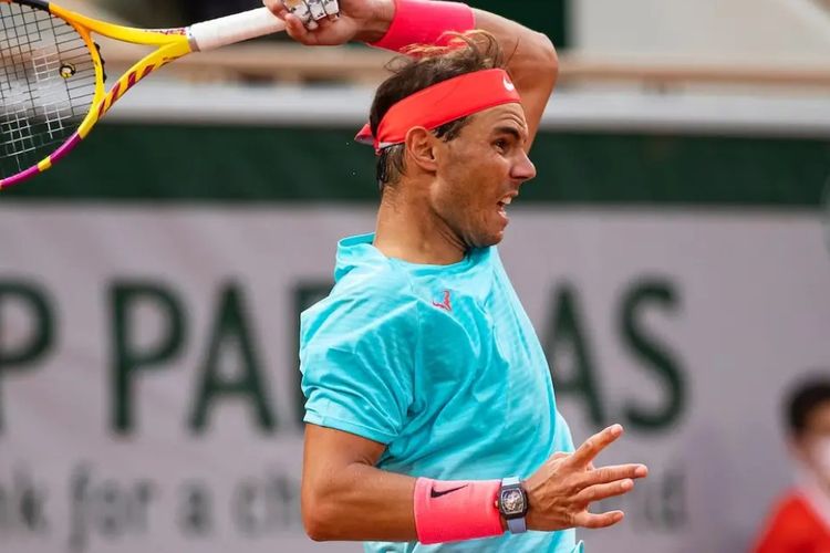 Rafael Nadal menggunakan arloji Richard Mille sepanjang pertandingan Prancis Terbuka.