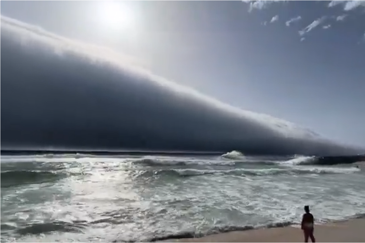 Ahli Iklim Ungkap Penyebab Terbentuknya Awan Gulung Mirip Gelombang Tsunami di Portugal