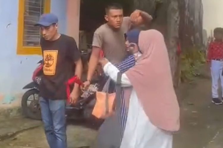Viral Video Oknum Polisi Ancam Pakai Sajam di Sekolah Dasar di Ternate, Kabid Humas Masih Bungkam