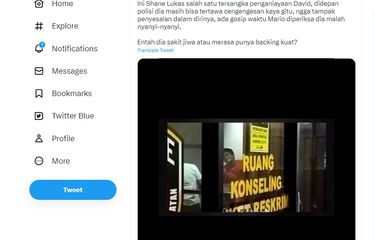 Tangkapan layar tersangka kasus dugaan penganiayaan anak pengurus GP Ansor, Shane Lukas Rotua terlihat tertawa di ruang konseling piket Reskrim Polres Metro Jakarta Selatan, Jumat (24/2/2023).
