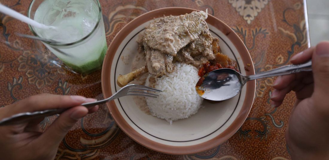 Hidangan gudeg di Warung Makan Gudeg B. Djuminten, Jogjakarta, Minggu (6/8/2017).