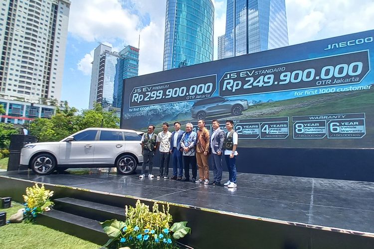 Jaecoo J5 EV harga promo mulai Rp 249 juta (OTR Jakarta) untuk 1.000 pembeli pertama.