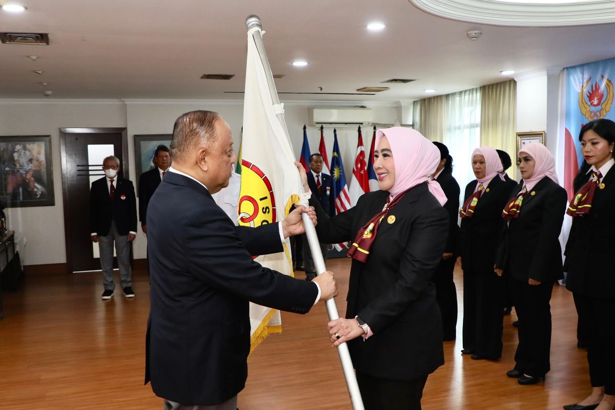 Tri Tito Karnavian resmi dilantik sebagai ketua Perwosi masa bakti 2025-2029. (Dok. Mendagri) 