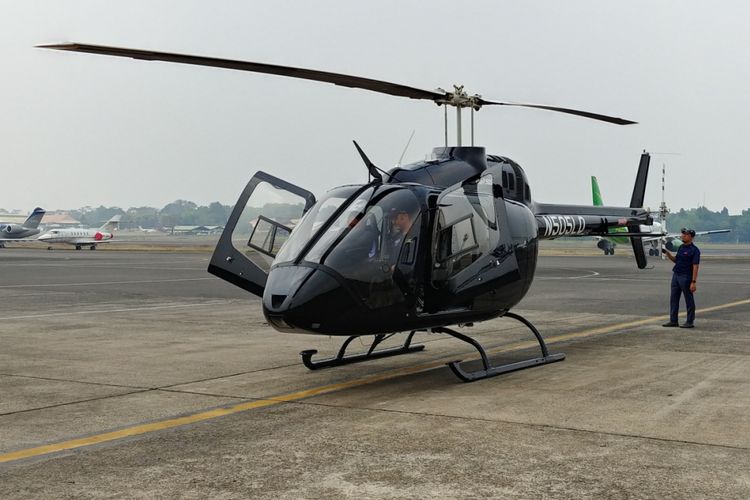 Bell 505 Jet Ranger X di apron bandara Halim Perdanakusuma, Jakarta, Kamis (23/8/2018).