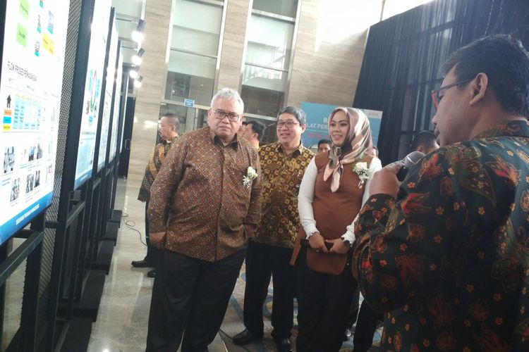 Dirjen Pembinaan Pelatihan dan Produktivitas Kementerian Ketenagakerjaan Bambang Satrio Lelono (kiri) memprediksi sejumlah pekerjaan akan hilang.