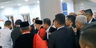 Anwar Usman Pingsan Usai Prosesi Purnabakti di Gedung MK