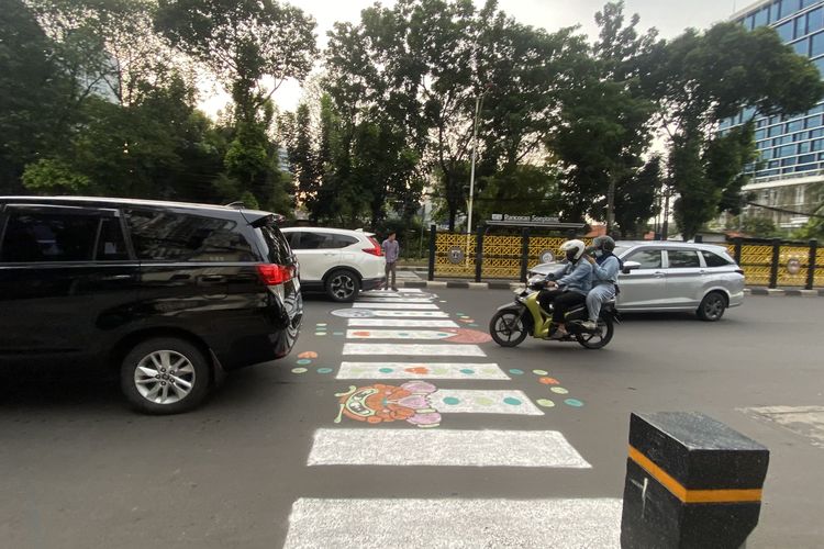 Zebra Cross Tebet yang Hilang Digambar Ulang Warga, Sindiran untuk Pemerintah