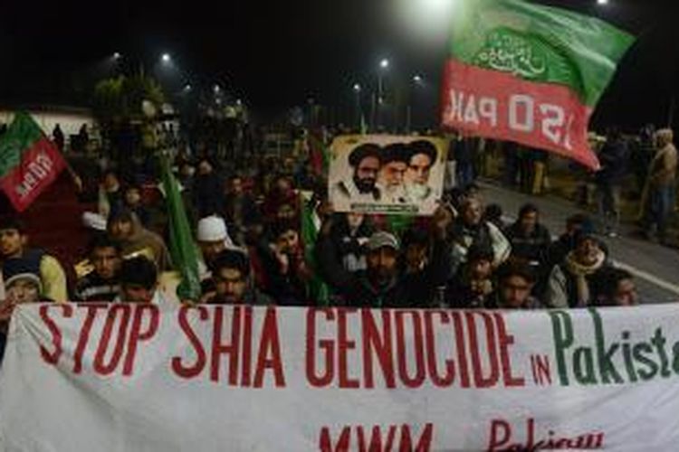Ribuan umat Syiah Pakistan turun ke jalan di beberapa kota menuntut pemerintah menghentikan apa yang disebut sebagai genosida terhadap umat Syiah.
