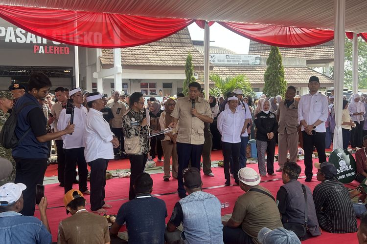 500.000 Genteng dari Purwakarta Meluncur, Diangkut 125 Truk