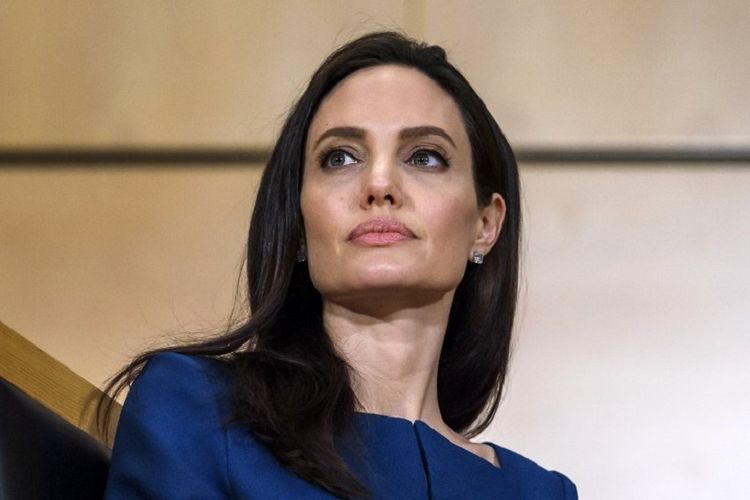 Aktris yang juga utusan khusus UNHCR Angelina Jolie menghadiri kuliah tahunan Sergio Vieira de Mello Foundation di kantor PBB di Geneva, pada 15 Maret 2017.