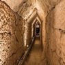 Arkeolog Temukan Terowongan Misterius Saat Menggali Makam Cleopatra 