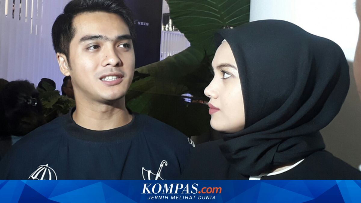 Bagi Istrinya, Ricky Harun Lebih Romantis Setelah Punya Anak