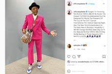 Spike Lee Kembali Pakai Setelan Serba Pink dan Air Jordan Ikonik-nya