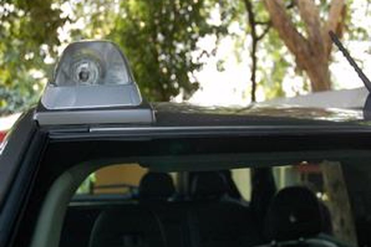 Roof Rail terintegreted dengan lampu kabut